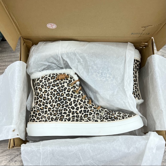 NIB Sperry Top Sider Crest Faux Fur High Top Sneaker Animal Print Tan 9M 40 - Picture 10 of 12